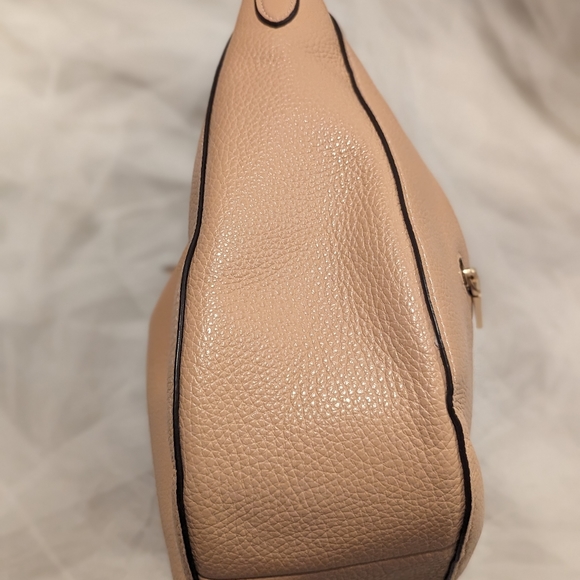 Coach pebbled leather boho purse 👜 - Picture 5 of 16